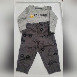 Carters Baby Boy Outfit size 6 months